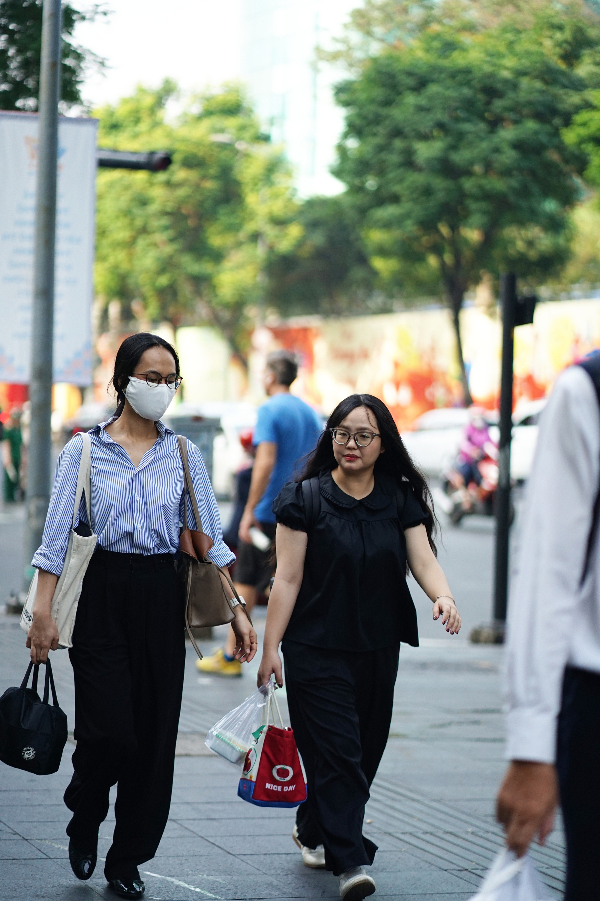 Người d&acirc;n vượt r&eacute;t mướt đi l&agrave;m sau kỳ nghỉ lễ, h&agrave;ng loạt tuyến đường &ugrave;n tắc- Ảnh 16.