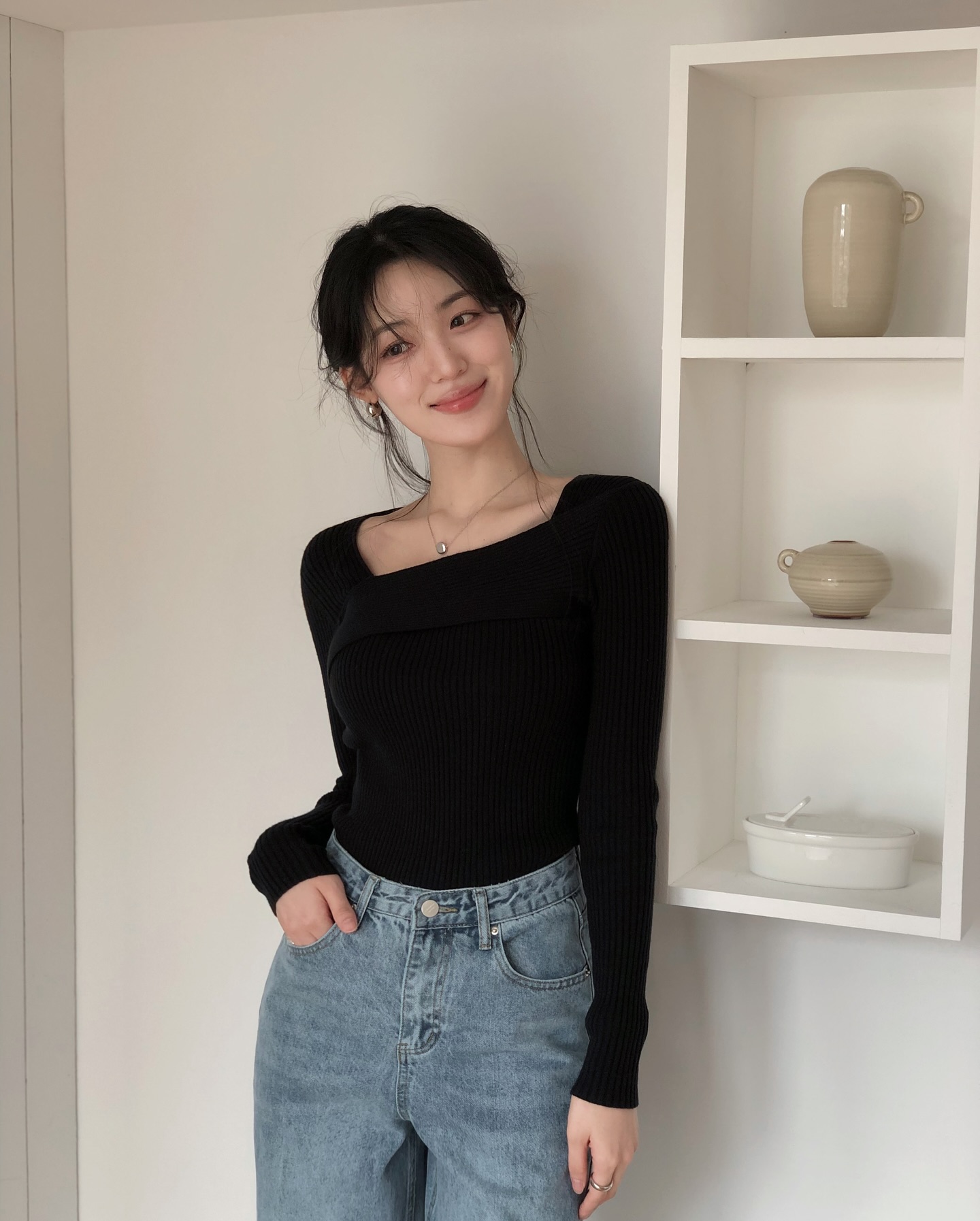 5 Cách phối đồ với áo len giúp Bạn đẹp và thời thượng trong mùa đông này - Ảnh 1. 5 Cách phối đồ với áo len giúp Bạn đẹp và thời thượng trong mùa đông này - Ảnh 1.