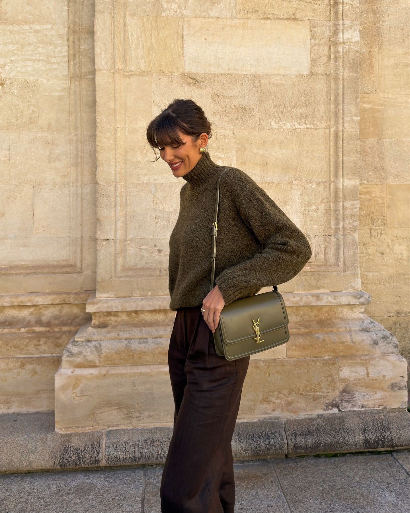 Phong cách thời trang phụ nữ Pháp: 5 Công thức đơn giản nhưng sang trọng - Ảnh 4. Phong cách thời trang phụ nữ Pháp: 5 Công thức đơn giản nhưng sang trọng - Ảnh 4.