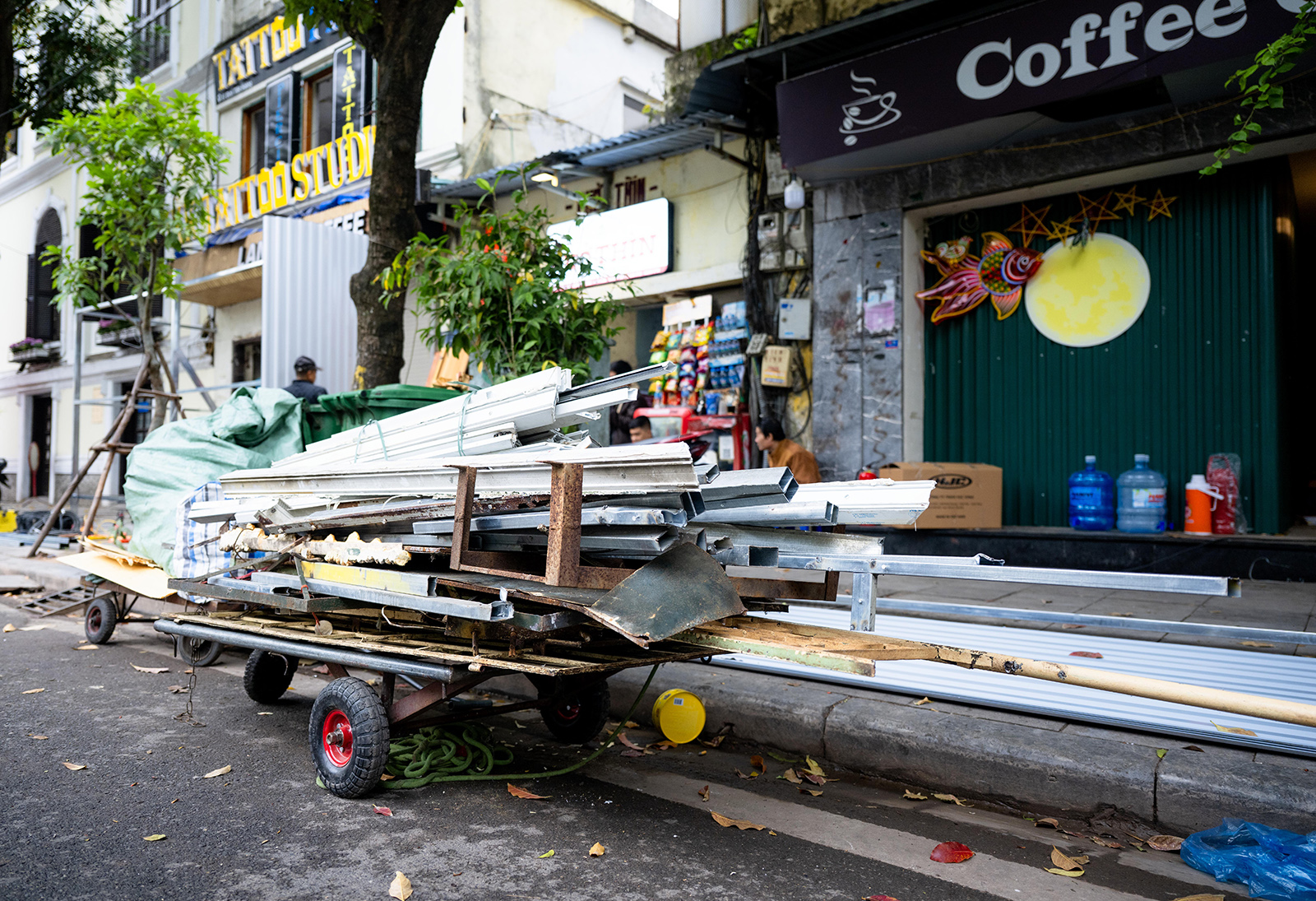 Người dân khu Người dân khu