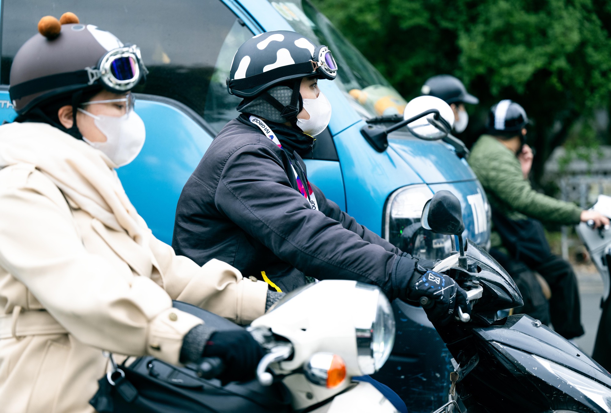 H&agrave; Nội lạnh 12 độ C: H&igrave;nh ảnh người d&acirc;n đốt lửa v&agrave; quấn chăn chống r&eacute;t - Ảnh 6.