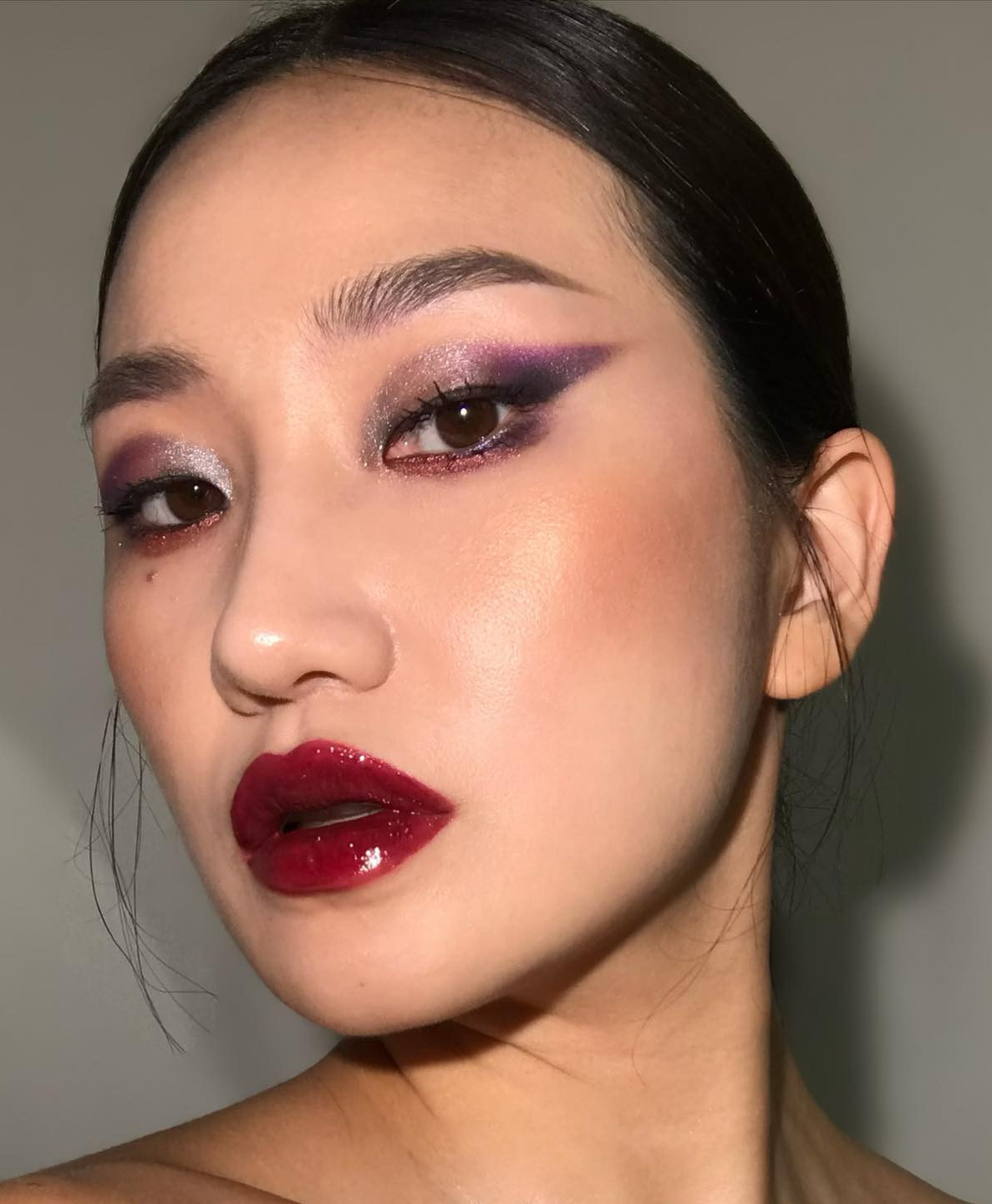 Hơn 2 triệu cô gái thành Conan truy tìm 1 màu son đỏ rượu sang chảnh khó tả - Ảnh 7.