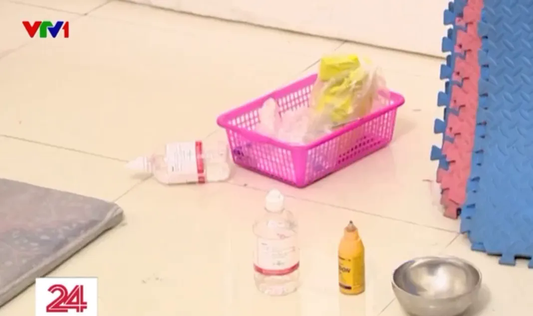 &ldquo;Gậy Hạ Long&rdquo; v&agrave; nỗi &aacute;m ảnh của những đứa trẻ tại Trung t&acirc;m c&ocirc;ng t&aacute;c x&atilde; hội Hải H&agrave; - Ảnh 2.