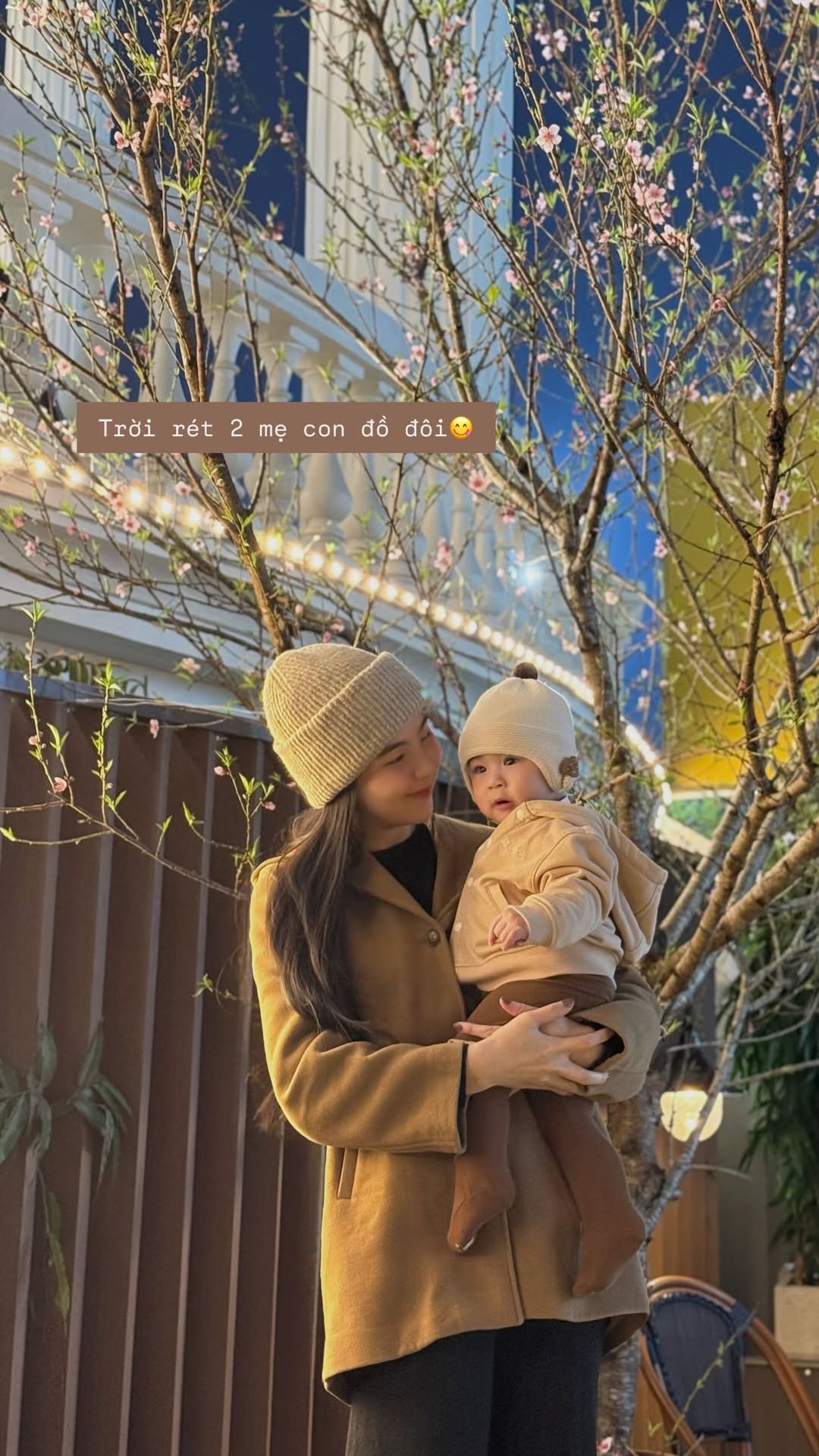 Bé Panda - quý tử nhà MC Mai Ngọc: Chú bé siêu trộm vía, cứng cáp và bụ bẫm với đôi mắt biết cười- Ảnh 1. Bé Panda - quý tử nhà MC Mai Ngọc: Chú bé siêu trộm vía, cứng cáp và bụ bẫm với đôi mắt biết cười- Ảnh 1.