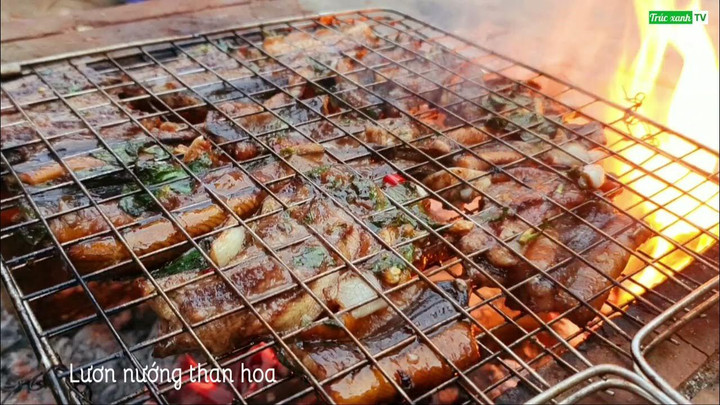 C&aacute;ch l&agrave;m 3 m&oacute;n lươn Nghệ An cực ngon: Lươn om, lươn nướng, lươn vi&ecirc;n tại nh&agrave; - Ảnh 2.