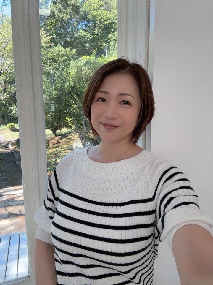 5 thứ người trung ni&ecirc;n n&ecirc;n vứt bỏ c&agrave;ng sớm c&agrave;ng tốt: Chi ti&ecirc;u tối giản - c&aacute;ch sống tỉnh t&aacute;o nhất để giữ tiền v&agrave; giữ m&igrave;nh trong nửa sau cuộc đời - Ảnh 3.