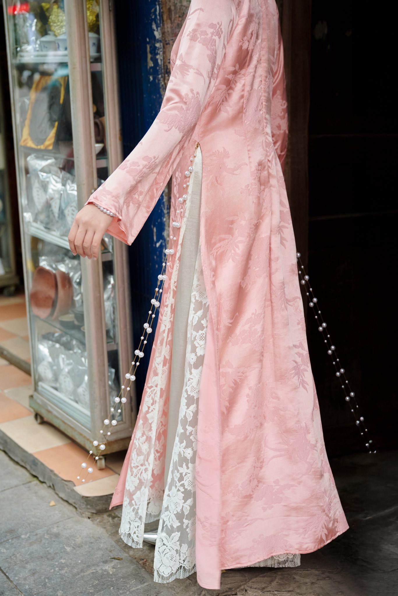 V&igrave; sao &aacute;o d&agrave;i ren được dự đo&aacute;n l&agrave; &ldquo;&aacute;t chủ b&agrave;i&rdquo; m&ugrave;a Tết 2026?- Ảnh 18.