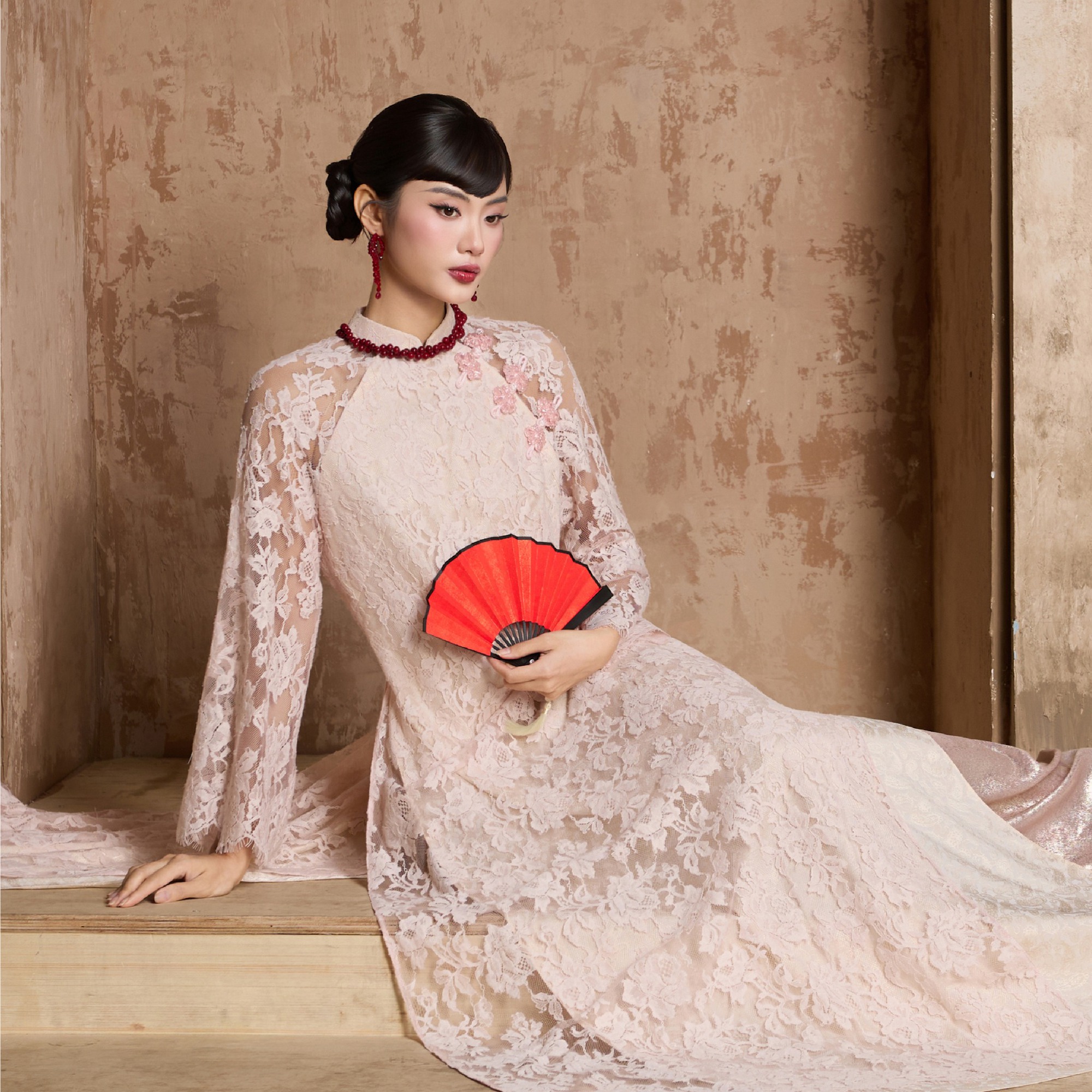 V&igrave; sao &aacute;o d&agrave;i ren được dự đo&aacute;n l&agrave; &ldquo;&aacute;t chủ b&agrave;i&rdquo; m&ugrave;a Tết 2026?- Ảnh 12.