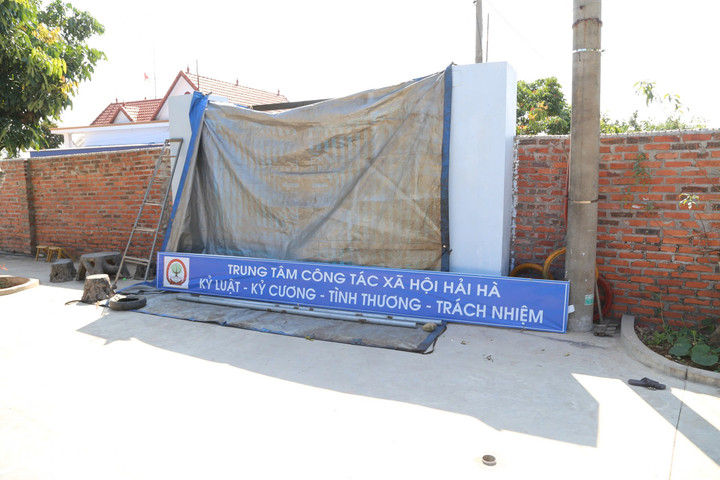 Trận đ&ograve;n 'nhập m&ocirc;n' tại Trung t&acirc;m C&ocirc;ng t&aacute;c x&atilde; hội Hải H&agrave;: Nỗi &aacute;m ảnh kh&ocirc;ng thể qu&ecirc;n - Ảnh 5.