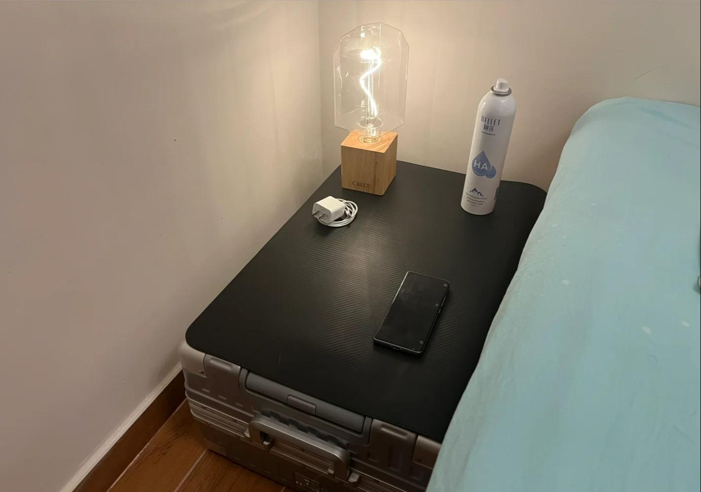 Tôi sững người trước lối sống tối giản của người phụ nữ 57 tuổi: Không phô trương, không nghèo khó - chỉ có một chiến lược tài chính bền bỉ khiến ai cũng nể - Ảnh 4.