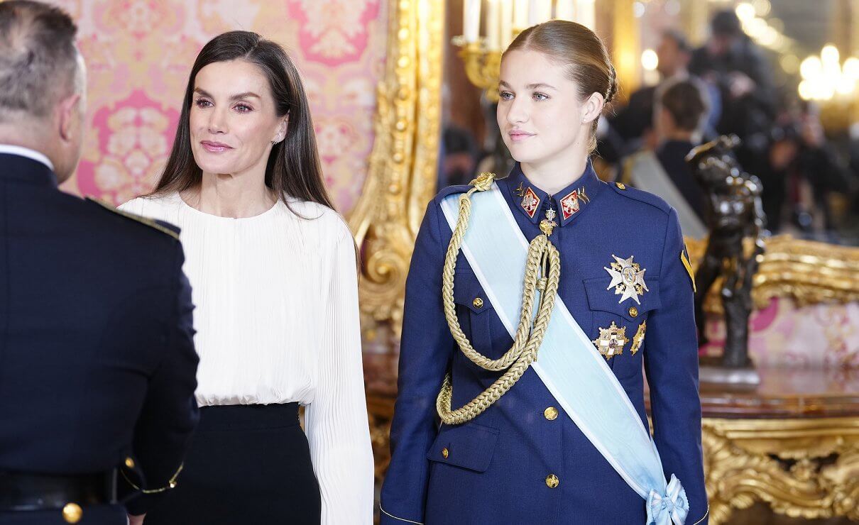 queen-letizia-princess-leonor-7-1767813143991213693469-1767843648820-17678436490861623037538.jpg