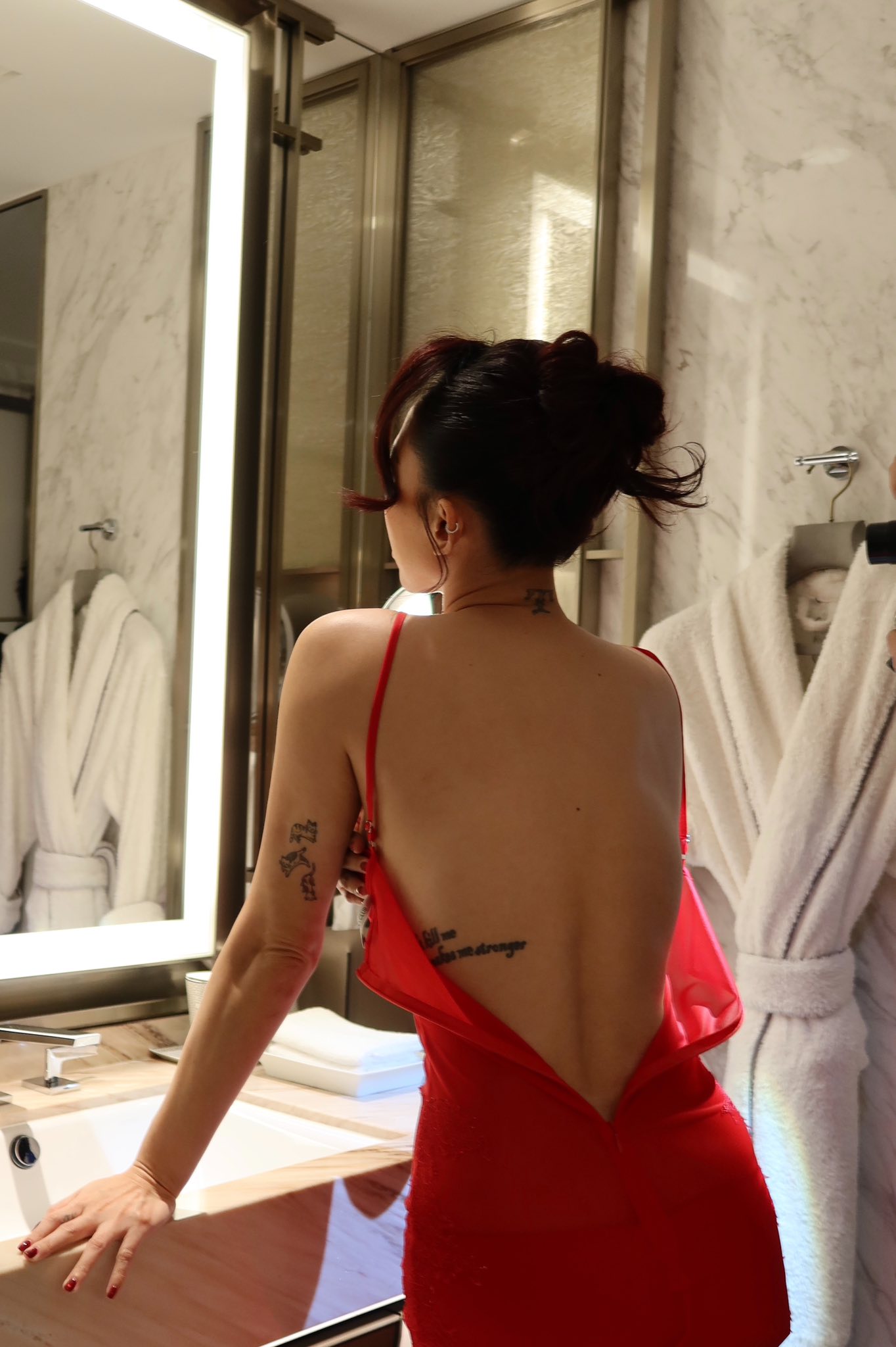 Tóc Tiên dáng săn chắc, nhan sắc miễn chê nhờ chăm làm 1 việc mỗi tuần, nhiều chị em không dám học theo vì sợ… xấu- Ảnh 6. Tóc Tiên dáng săn chắc, nhan sắc miễn chê nhờ chăm làm 1 việc mỗi tuần, nhiều chị em không dám học theo vì sợ… xấu- Ảnh 6.