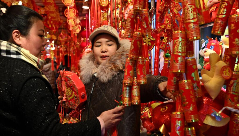 Nh&agrave; t&ocirc;i ti&ecirc;u 50 triệu cho Tết v&agrave; phải trả gi&aacute; bằng 2 th&aacute;ng thắt lưng buộc bụng sau đ&oacute; - Ảnh 1.