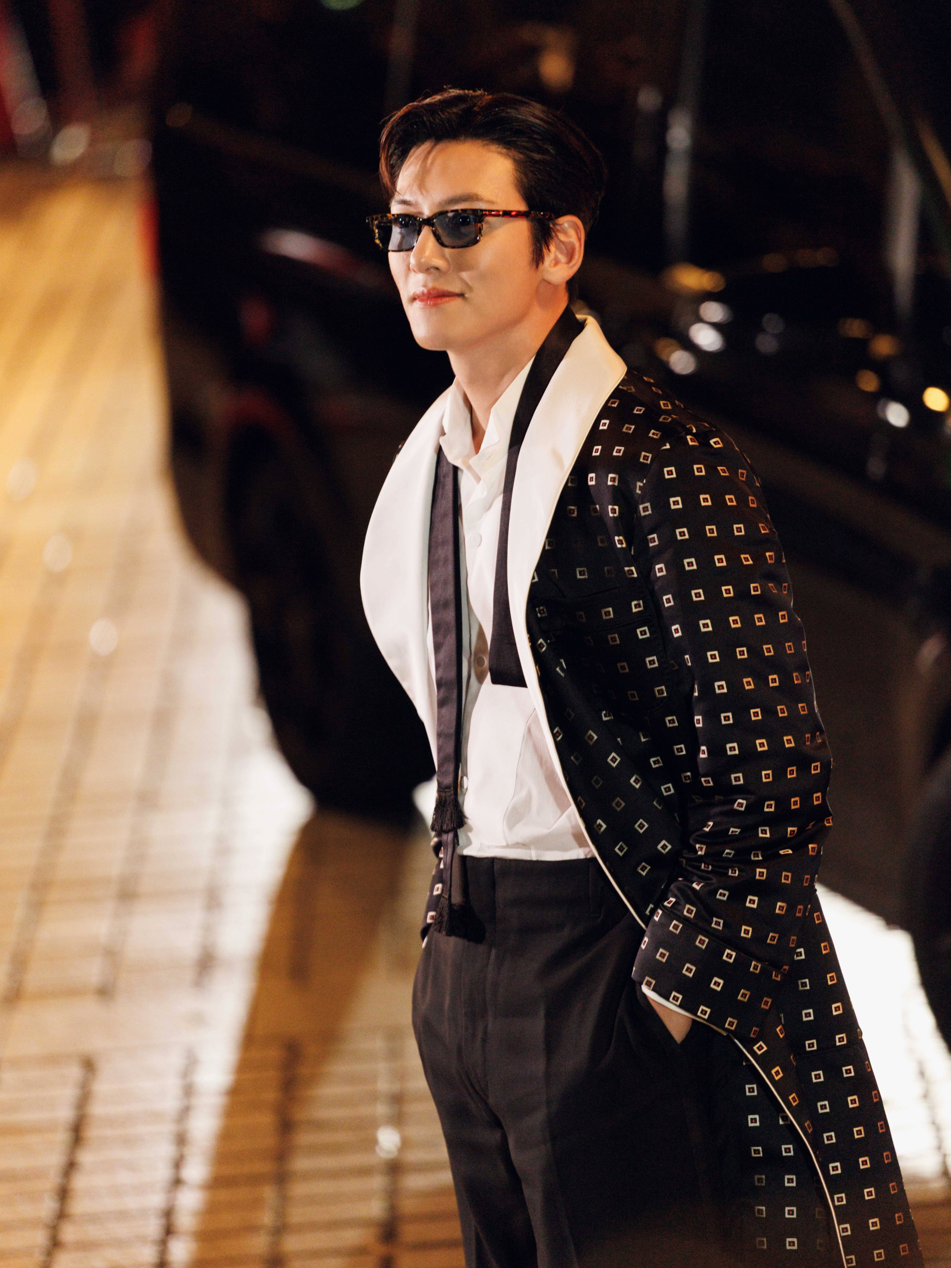 Ji Chang Wook tỏa s&aacute;ng tại Paris Fashion Week 2026 với phong c&aacute;ch lịch l&atilde;m - Ảnh 1.