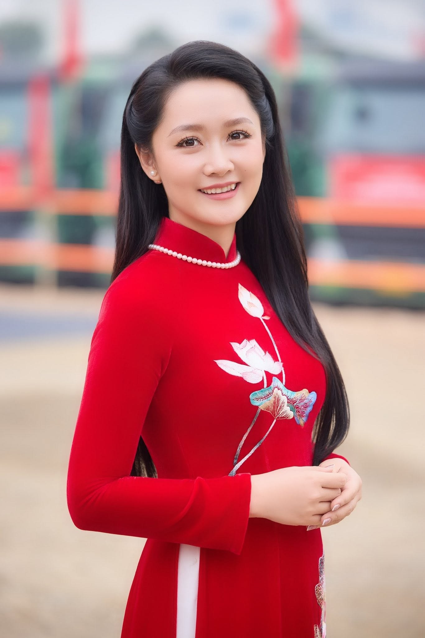 BTV Nguyễn Thu H&agrave;: Cuộc sống vi&ecirc;n m&atilde;n v&agrave; h&agrave;nh tr&igrave;nh sự nghiệp ấn tượng - Ảnh 1.