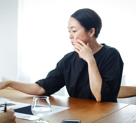 Tôi từng nghĩ nghỉ hưu là để tận hưởng, đến tuổi 53 mới hiểu: Với phụ nữ, 20 năm sau tuổi 50 mới là giai đoạn phải giữ tiền chặt nhất - Ảnh 2.