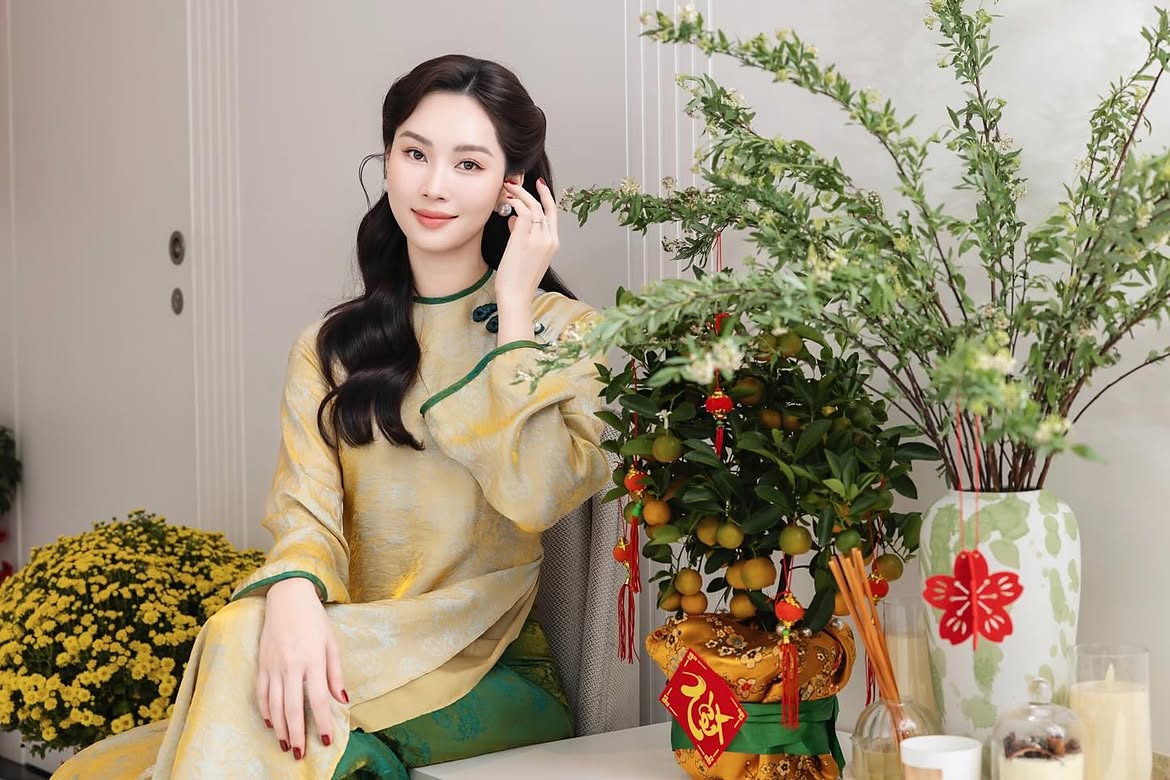 Đặng Thu Thảo hiếm hoi khoe con gái lớn: Gia đình hạnh phúc của nàng hậu năm 2026 - Ảnh 5. Đặng Thu Thảo hiếm hoi khoe con gái lớn: Gia đình hạnh phúc của nàng hậu năm 2026 - Ảnh 5.