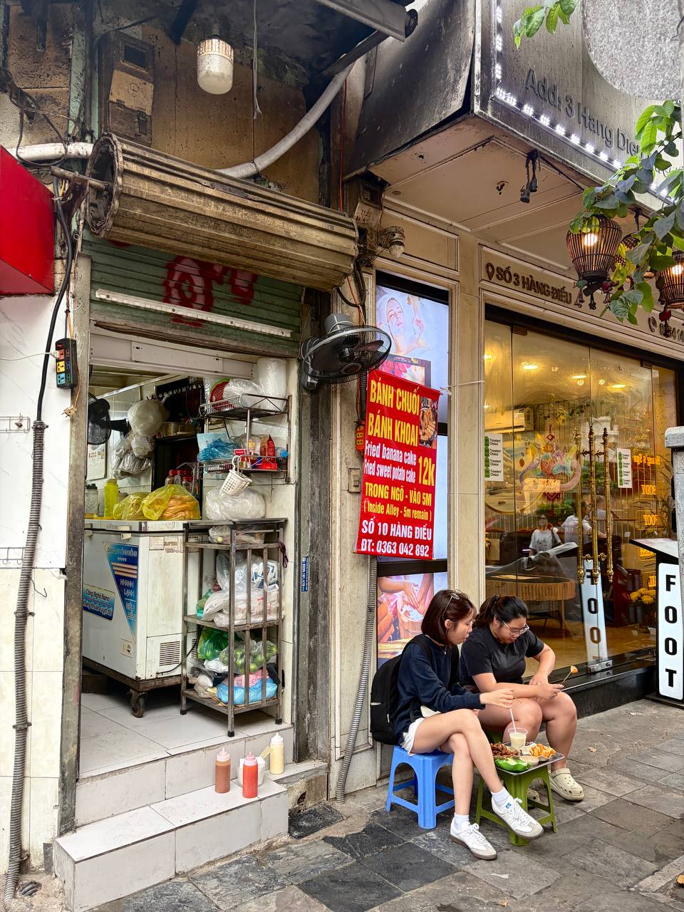 H&agrave; Nội v&agrave;o thu 2026: Người d&acirc;n rủ nhau ra phố tận hưởng kh&ocirc;ng kh&iacute; se lạnh - Ảnh 11.