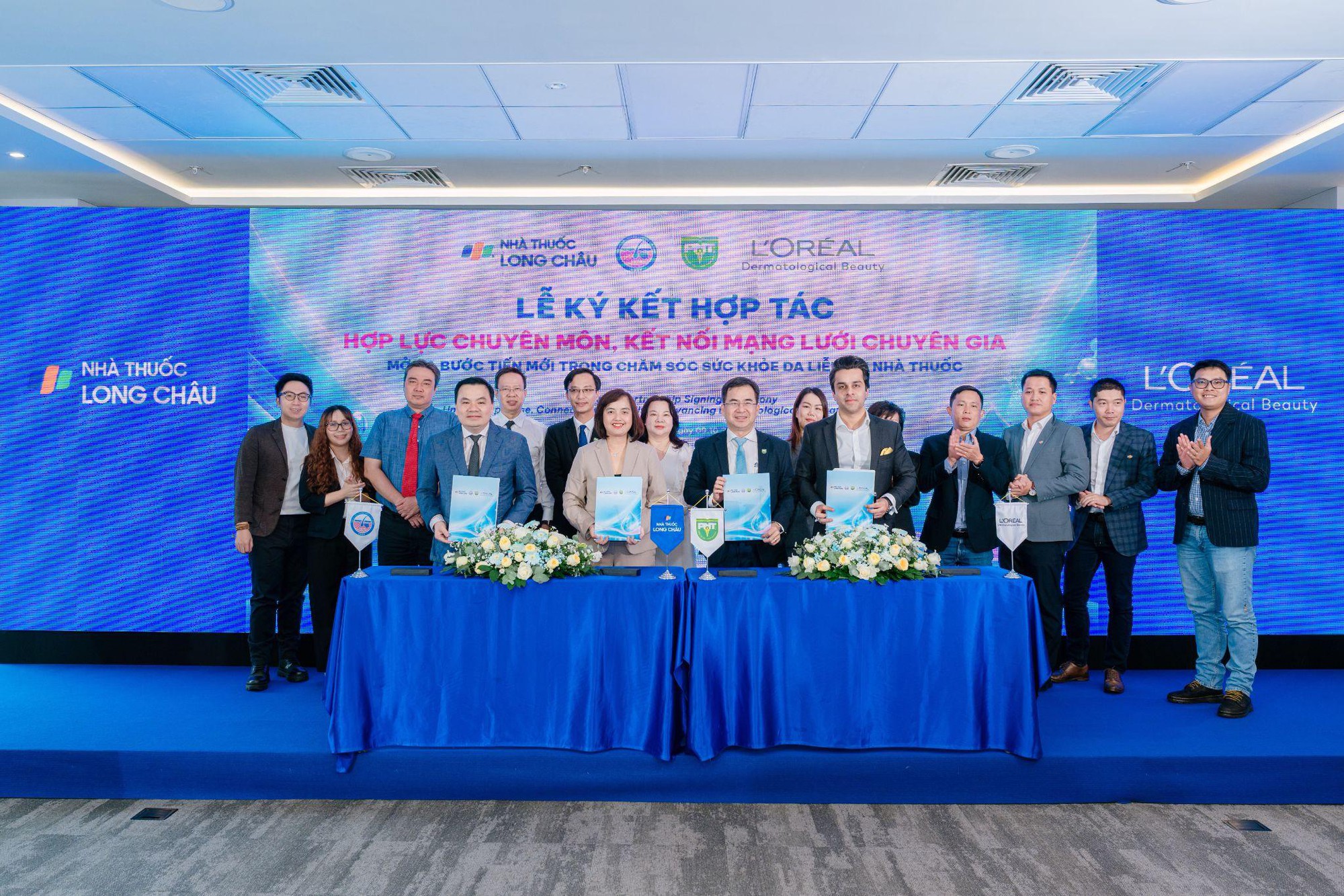 Long Ch&acirc;u kết nối c&ugrave;ng Hội Da liễu TP.HCM, Trường ĐH Y khoa Phạm Ngọc Thạch v&agrave; L&rsquo;Or&eacute;al (Ph&aacute;p), n&acirc;ng tầm chất lượng chăm s&oacute;c da liễu cộng đồng - Ảnh 1.