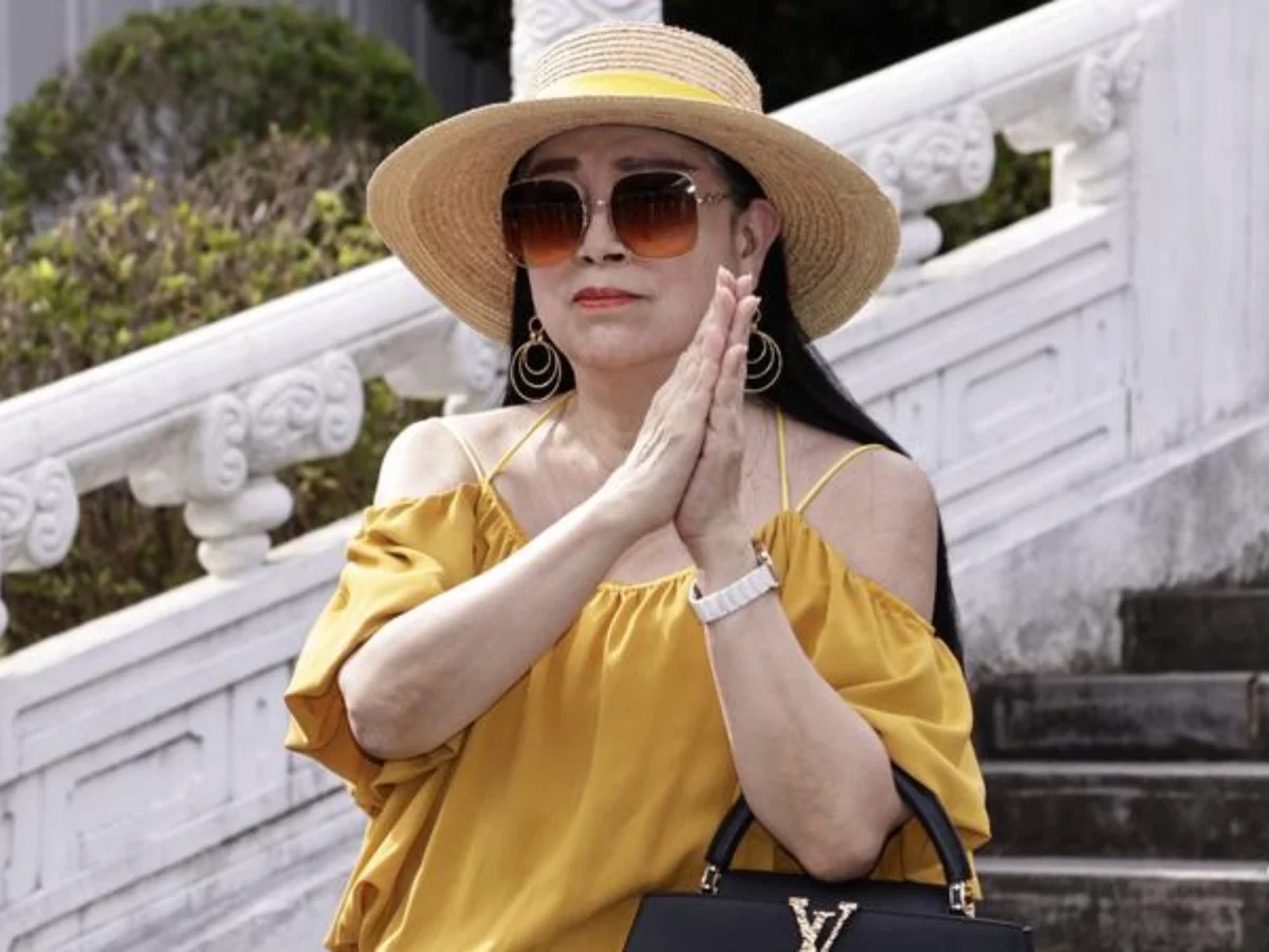 68 tuổi, “mỹ nhân thượng lưu” Đài Loan bất ngờ tái xuất: Làn da căng sáng gây chú ý, hé lộ bí quyết dưỡng nhan gây tranh cãi - Ảnh 3.