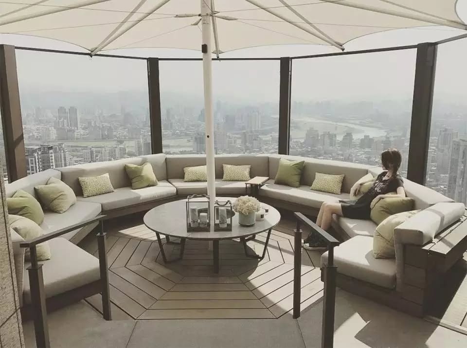 Căn penthouse 