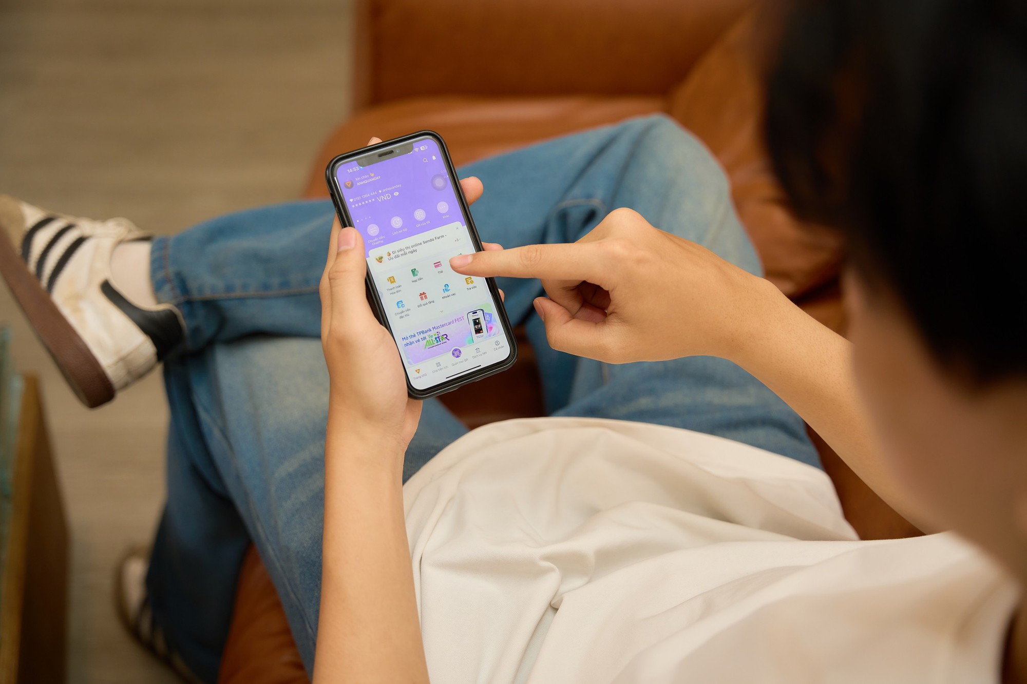 App ng&acirc;n h&agrave;ng &ldquo;đỉnh&rdquo; l&agrave; khi cả ba thế hệ c&ugrave;ng t&igrave;m thấy nhu cầu m&igrave;nh trong đ&oacute; - Ảnh 1.