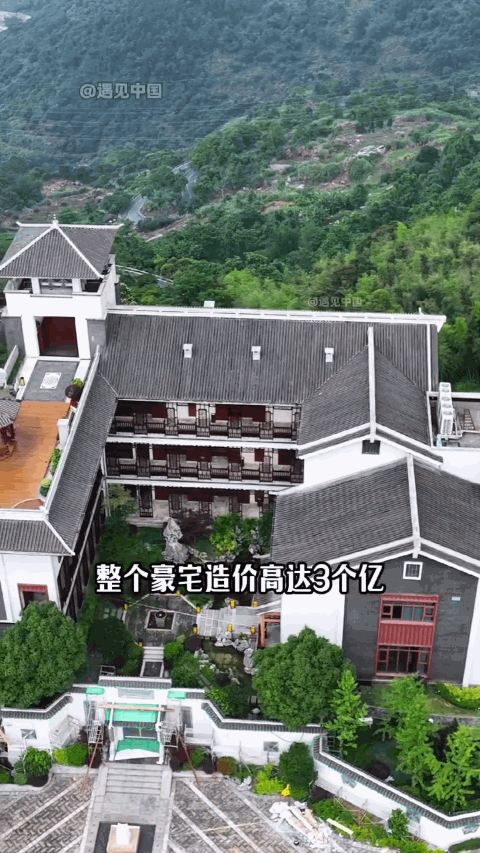 Đại gia x&acirc;y biệt thự 