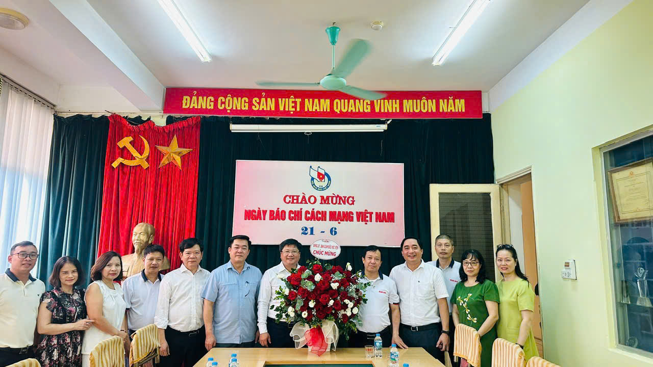 Tạp chí Thanh niên 64 năm đồng hành cùng thanh thiếu niên Việt Nam phát triển xã hội - Ảnh 25. Tạp chí Thanh niên 64 năm đồng hành cùng thanh thiếu niên Việt Nam phát triển xã hội - Ảnh 25.