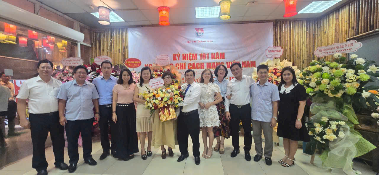 Tạp chí Thanh niên 64 năm đồng hành cùng thanh thiếu niên Việt Nam phát triển xã hội - Ảnh 24. Tạp chí Thanh niên 64 năm đồng hành cùng thanh thiếu niên Việt Nam phát triển xã hội - Ảnh 24.