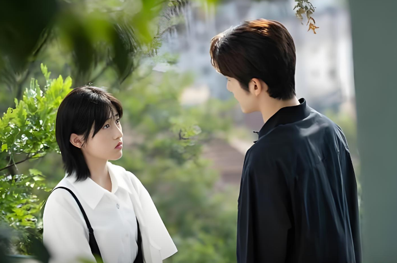 Chia tay người yêu cũ, 5 năm sau tôi mềm lòng quay lại: Nào ngờ anh lộ nguyên hình, còn tuyên bố một câu khiến tôi chết lặng - Ảnh 1.