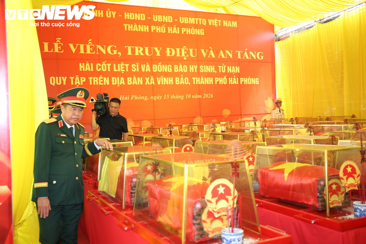 Lễ truy điệu v&agrave; an t&aacute;ng 56 h&agrave;i cốt liệt sĩ tại Hải Ph&ograve;ng năm 2026 - Ảnh 7.