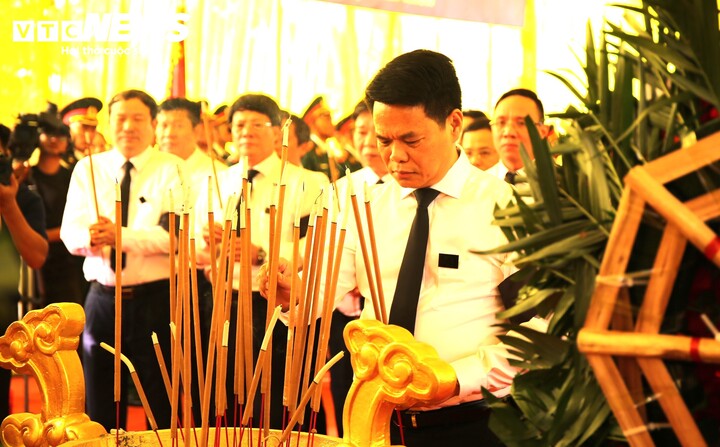 Lễ truy điệu v&agrave; an t&aacute;ng 56 h&agrave;i cốt liệt sĩ tại Hải Ph&ograve;ng năm 2026 - Ảnh 10.