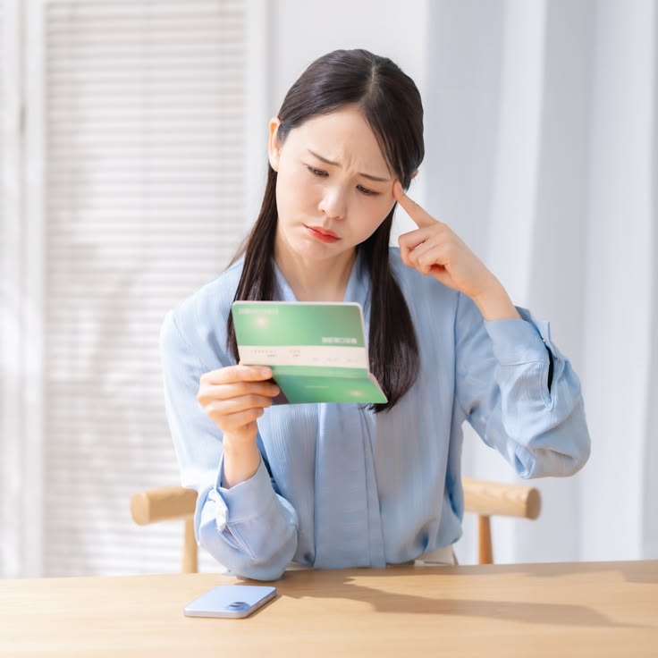 C&oacute; 200 triệu, t&ocirc;i từng định gửi hết một sổ nhưng đổi &yacute;: Chia th&agrave;nh 3 khoản, l&uacute;c cần tiền mới thấy quyết định n&agrave;y đ&aacute;ng gi&aacute;  - Ảnh 1.