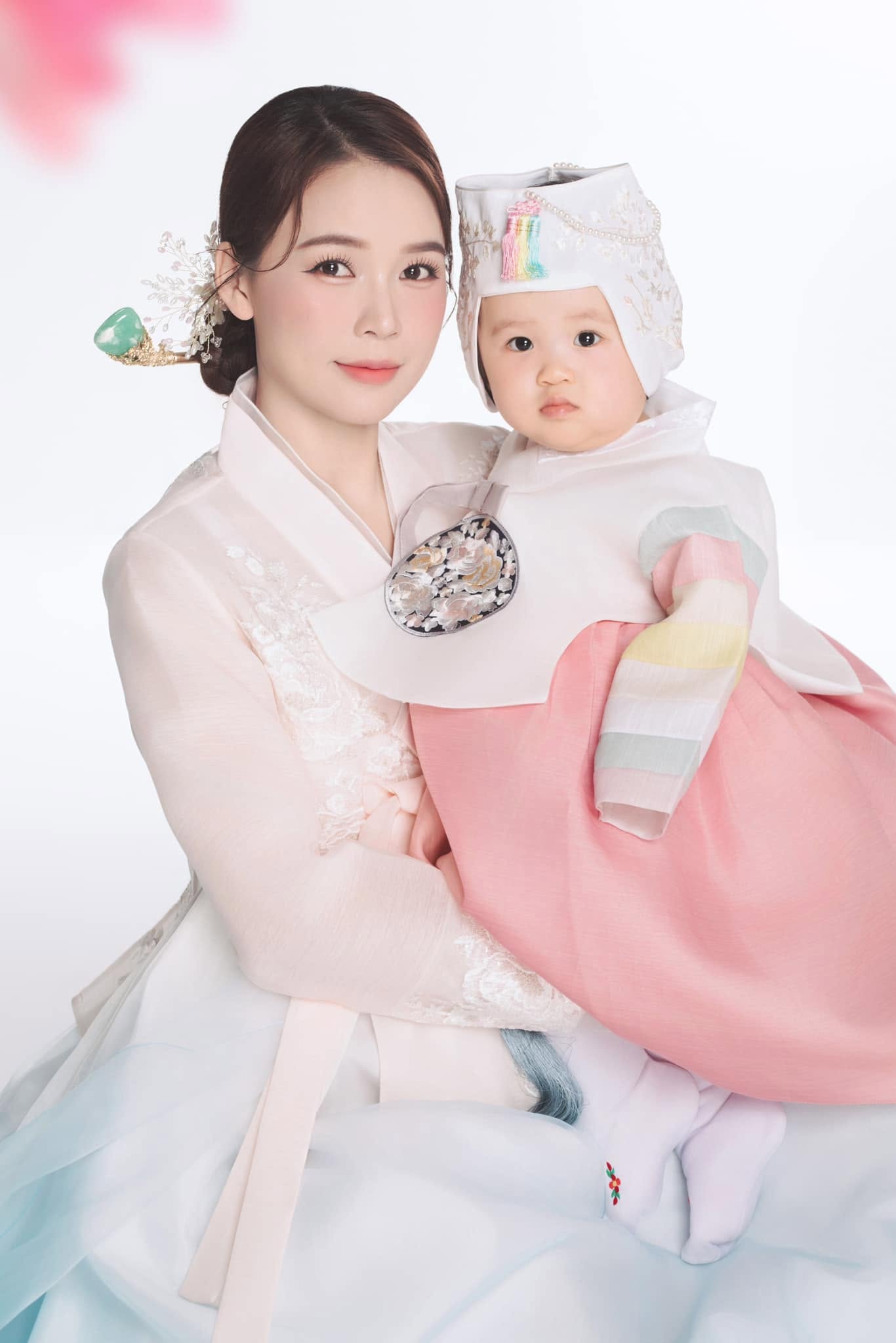 Sam tiết lộ b&iacute; mật mặt mộc: Vẻ đẹp tỏa s&aacute;ng kh&ocirc;ng cần trang điểm - Ảnh 6.