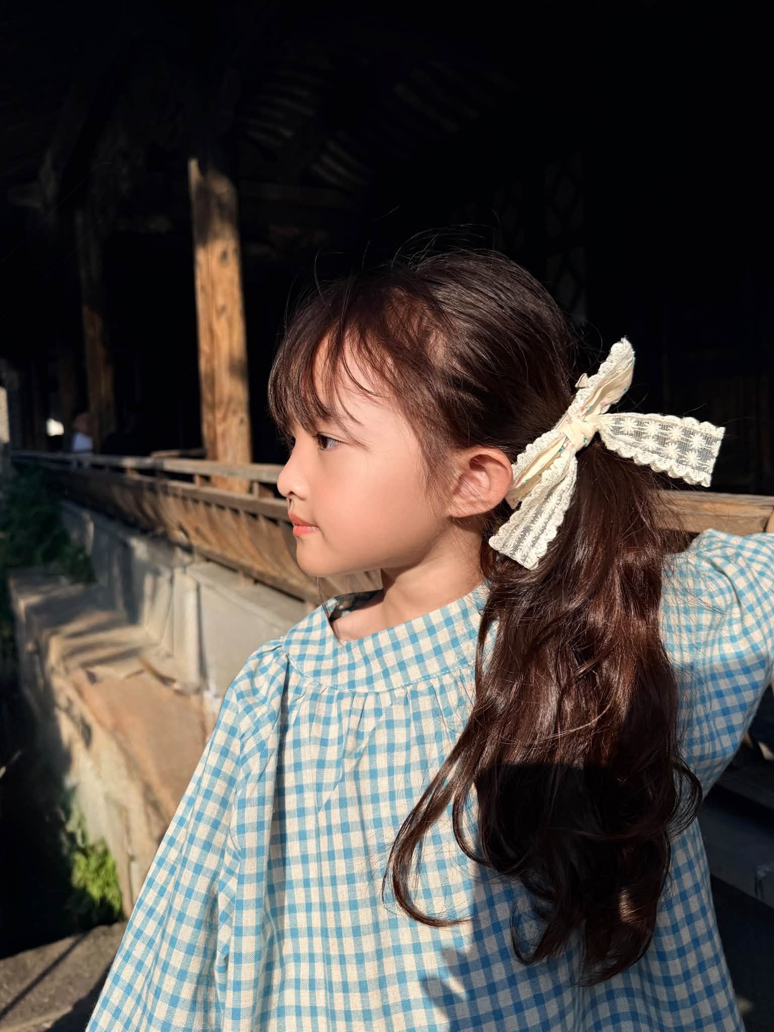 Đ&ocirc;ng Nhi đ&oacute;n sinh nhật ở Trung Quốc, khoe ảnh gia đ&igrave;nh ngọt ng&agrave;o b&ecirc;n &ocirc;ng x&atilde;, visual 2 &aacute;i nữ khiến d&acirc;n mạng xu&yacute;t xoa: Đồng loạt &ldquo;xin v&iacute;a bỏ bụng&rdquo; - Ảnh 14.