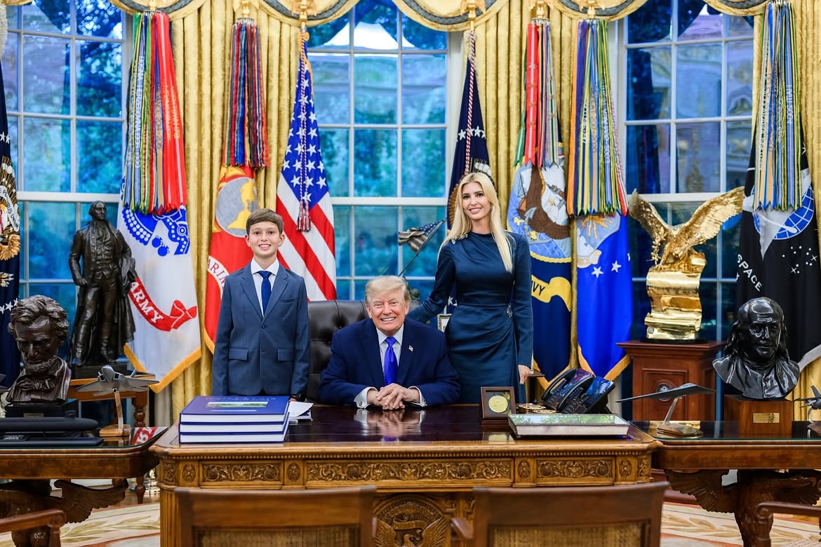 Ivanka Trump chia sẻ khoảnh khắc sinh nhật đặc biệt của con trai tại Nhà Trắng - Ảnh 7. Ivanka Trump chia sẻ khoảnh khắc sinh nhật đặc biệt của con trai tại Nhà Trắng - Ảnh 7.