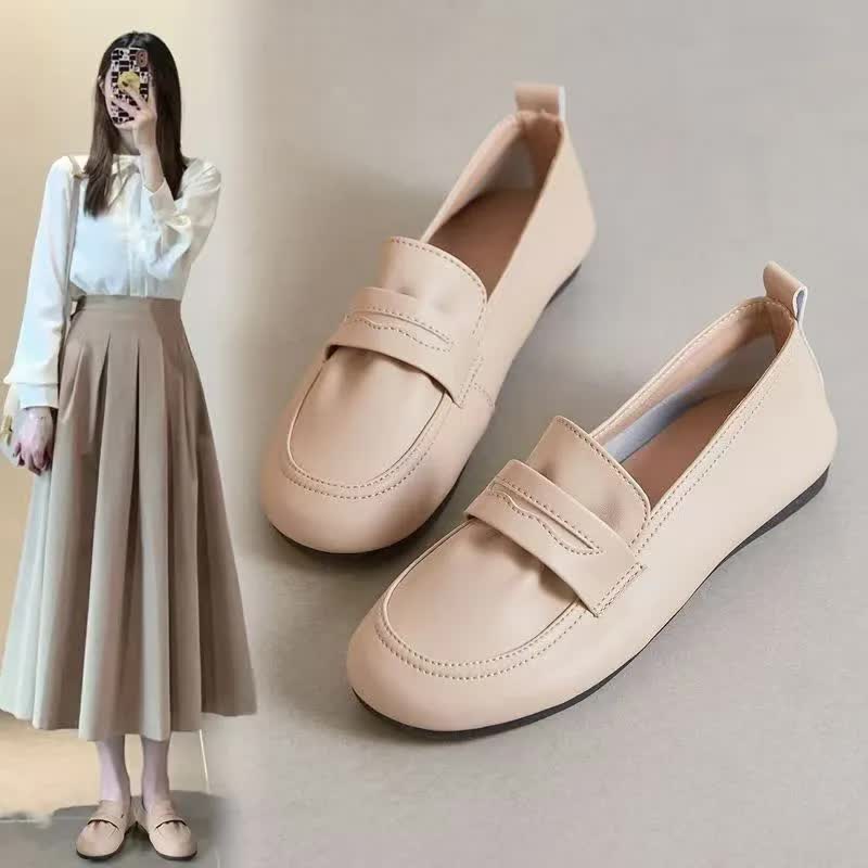 Gi&agrave;y loafer vẫn chưa hạ nhiệt: Diện l&ecirc;n vừa trẻ trung lại vừa sang chảnh chuẩn 