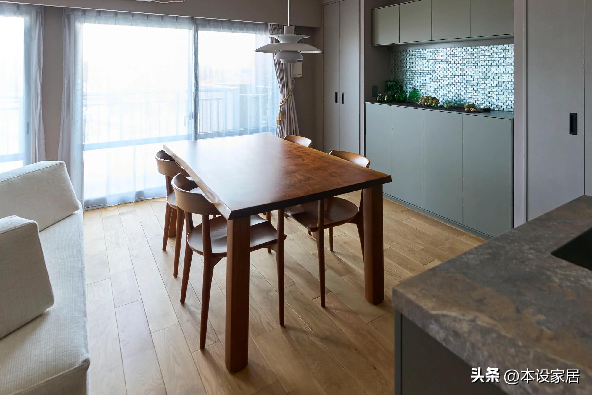Nh&igrave;n d&igrave; t&ocirc;i 66 tuổi sống một m&igrave;nh trong căn hộ 56m&sup2;, t&ocirc;i mới hiểu: Nh&agrave; c&agrave;ng &iacute;t 3 thứ n&agrave;y, tuổi gi&agrave; c&agrave;ng nh&agrave;n - Ảnh 4.