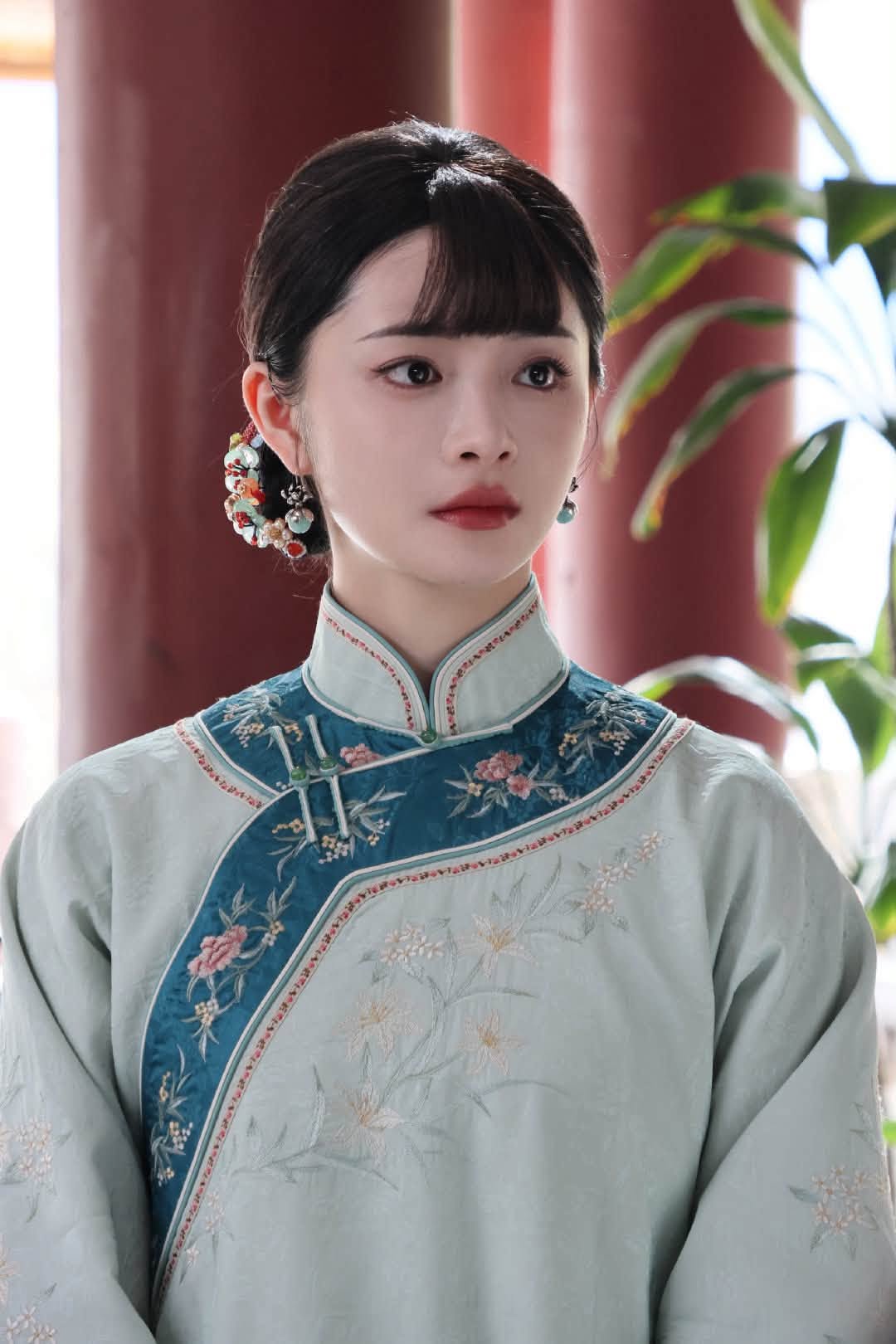 Nữ phụ đẹp nhất phim ng&ocirc;n t&igrave;nh d&acirc;n quốc 2026: Chu Khiết Quỳnh v&agrave; phong c&aacute;ch thời trang cuốn h&uacute;t - Ảnh 2.