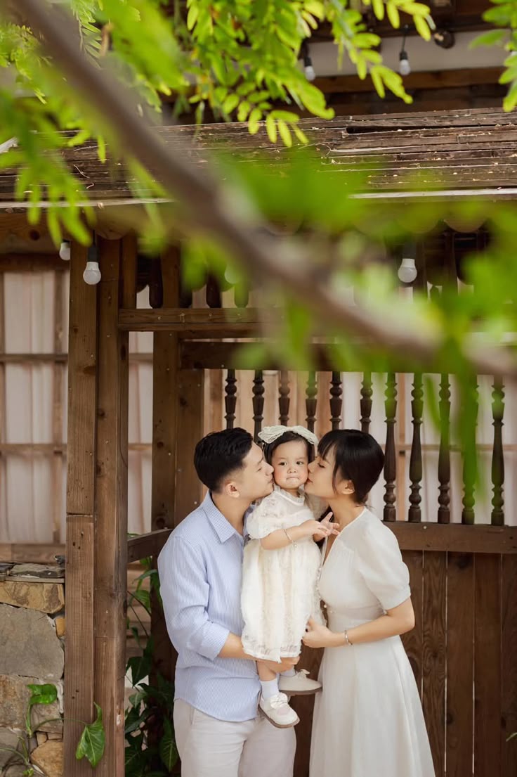 Cha mẹ c&agrave;ng thiếu năng lực nu&ocirc;i dạy con, c&agrave;ng th&iacute;ch kể với người kh&aacute;c 6 chuyện n&agrave;y: Mong bạn kh&ocirc;ng mắc điều n&agrave;o! - Ảnh 4.