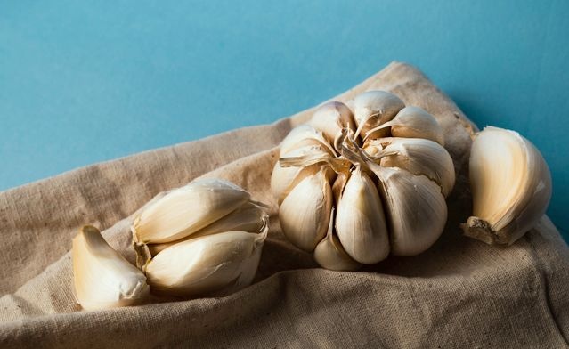 Người th&iacute;ch ăn tỏi mỗi ng&agrave;y cần ch&uacute; &yacute; điều n&agrave;y - Ảnh 1.