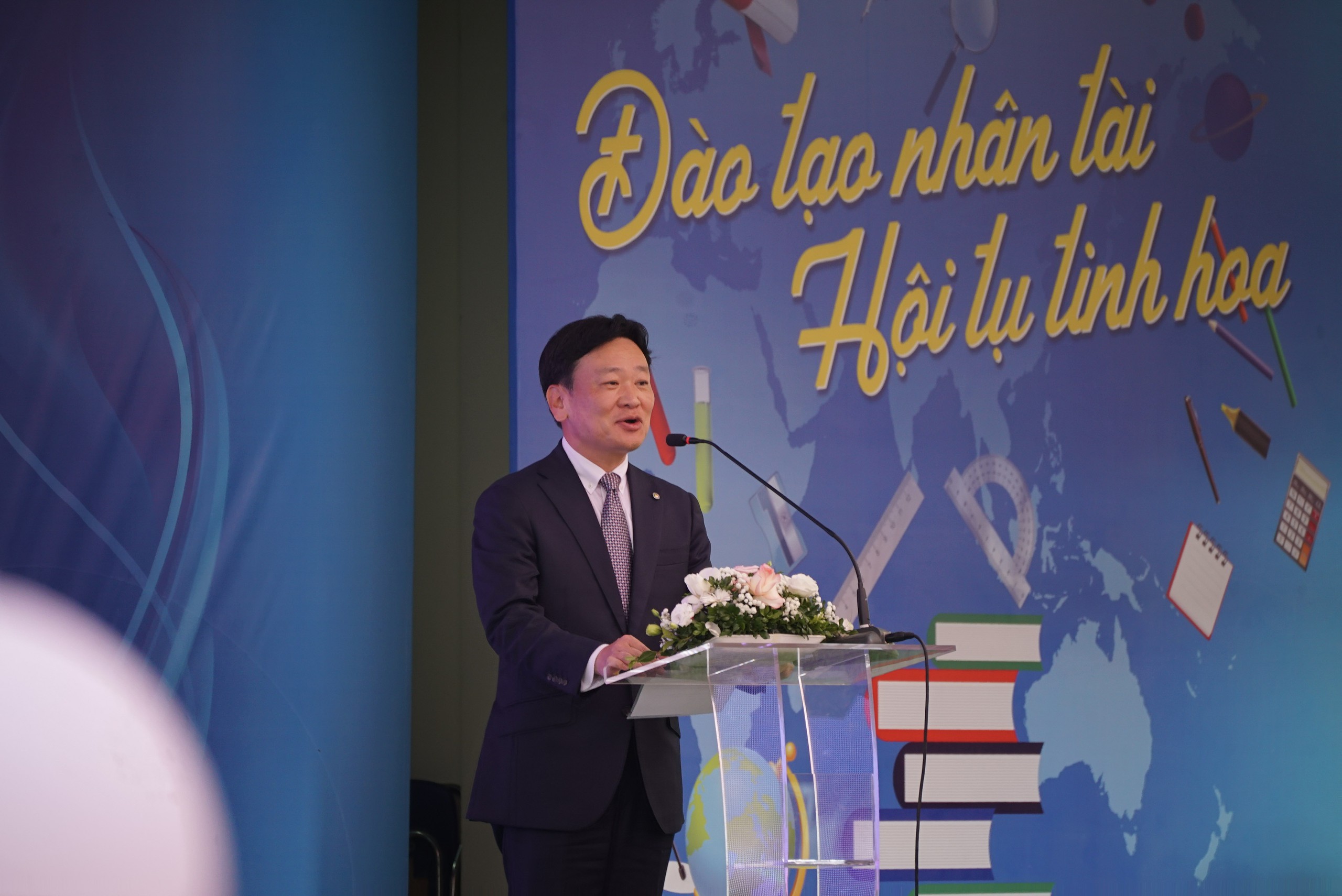 Cứ 5 nữ sinh th&igrave; c&oacute; 1 em xin về, bỏ dở buổi học khi 