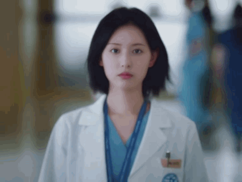 Nữ b&aacute;c sĩ Kim Ji Won v&agrave; gu thời trang tối giản g&acirc;y sốt to&agrave;n cầu năm 2026 - Ảnh 1.