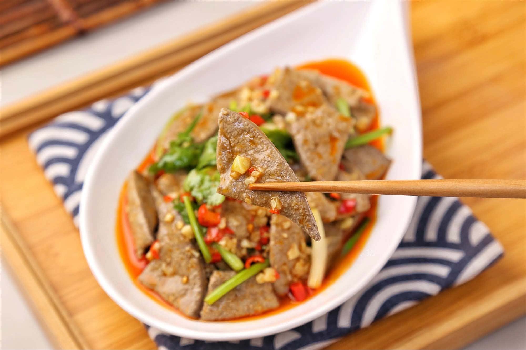 C&aacute;ch chế biến gan heo chua cay thơm ngon kh&ocirc;ng thể bỏ qua  - Ảnh 1.