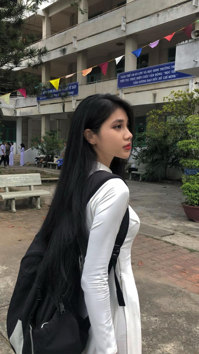 Mỹ nhân phim Việt trăm tỷ vượt mặt hàng trăm người nhờ tẩy trang- Ảnh 7.