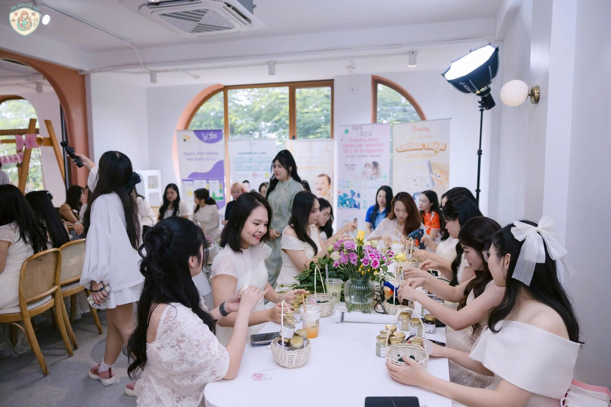 Lắng nghe t&acirc;m sự từ người mẹ kết nối hơn 30.000 th&agrave;nh vi&ecirc;n về &ldquo;cuộc gặp gỡ&rdquo; đầy cảm x&uacute;c của 1 cộng đồng c&aacute;c mẹ bỉm - Ảnh 4.