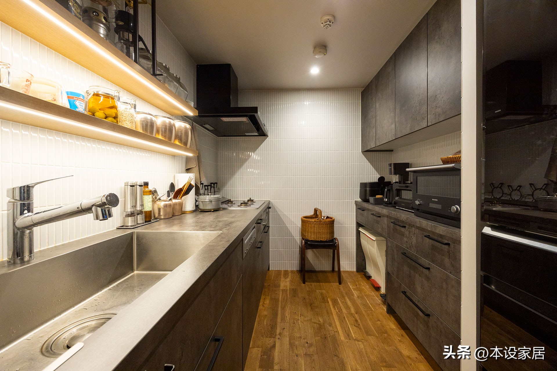 Cặp vợ chồng tuổi 60 sống trong căn hộ 65m&sup2; suốt 8 năm: Nh&agrave; kh&ocirc;ng lớn nhưng l&uacute;c n&agrave;o cũng gọn g&agrave;ng, ngăn nắp - Ảnh 8.