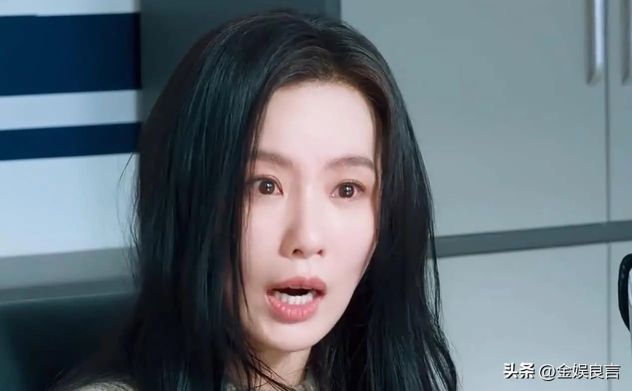 Bộ phim ch&igrave;m nghỉm kh&ocirc;ng ai biết, d&agrave;n diễn vi&ecirc;n phụ xuất sắc vẫn chẳng g&aacute;nh nổi nữ ch&iacute;nh diễn dở - Ảnh 9.