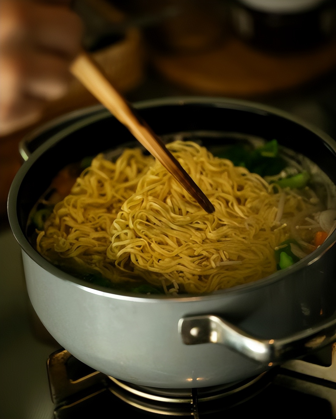 Sau nhiều năm tích lũy, tôi mua được căn nhà nhỏ của riêng mình: Tự nấu những bữa ngon, tôi dần biến cuộc sống thành một bài thơ - Ảnh 2.