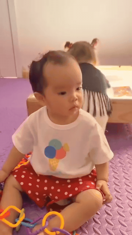 Con g&aacute;i Ng&ocirc; Thanh V&acirc;n vừa nhập học đ&atilde; sắm vai &ldquo;đả nữ&rdquo;, mẹ cũng phải thốt l&ecirc;n: &ldquo;Chưa kịp dạy g&igrave; lu&ocirc;n&rdquo; - Ảnh 1.